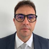 Derek Arruda's Instagram, Twitter & Facebook