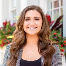 Lisa Weitz's Instagram, Twitter & Facebook