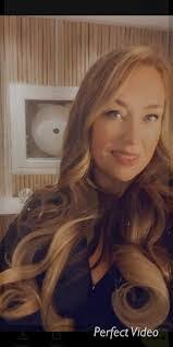 Donna Estes's Instagram, Twitter & Facebook