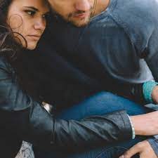 Dating vs relationships the main difference between dating and being in a relationship is that people in a relationship are connected by a mutual commitment to each other. 8 Differences Between Loving Someone Being In Love