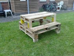 Gartenmobel Aus Paletten 30 Interessante Beispiele Pallet Table Diy Pallet Picnic Tables Pallet Crafts