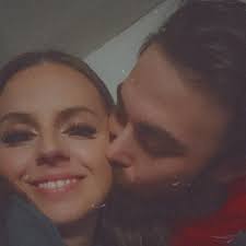 Kristen Rye (@kristenrye0615) transliuoja TIESIOGIAI