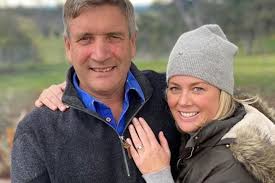 As many of you know, my personal life the last six months has been very bittersweet, some bits have been very happy and some bits have been very, very sad and i want to step out of this public world for a while, take. Sam Armytage And Richard Lavender S Low Key Love Story New Idea Magazine