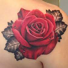 Decir que la rosa es la reina de las flores quizás sea algo arriesgado, pero decir que está sin duda entre las más populares en las culturas en general es algo innegable. Jennifer Sterry Red Rose Tattoo Realistic Rose Tattoo Rose Tattoo
