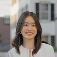 Lillian Fallon's Instagram, Twitter & Facebook