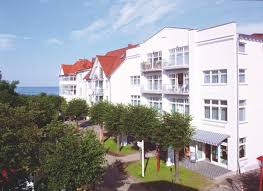 Zum strand und zur promenade sind es weniger als 50 meter. Appartementvermietung Haus Jahreszeiten Binz Rugen Germany 7 Guest Reviews Book Hotel Appartementvermietung Haus Jahreszeiten