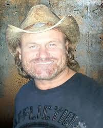 Vince Coates's Instagram, Twitter & Facebook