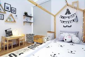 Banyak tema dan pilihan dekorasi kamar tidur sederhana yang bisa kamu gunakan. Tips Dekorasi Kamar Tidur Ide Mudah Tapi Menakjubkan Untuk Dekorasi Kamar Tidur Anda
