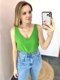 Regata Tulipa Decote V - Abacate | DONNA LELLA