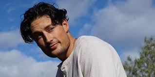 The Bachelorette Season 20: Brayden Bowers' Ethnicity, Age, Job, Instagram  & More