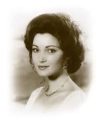 Somewhere In Time (1980) mistakes