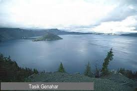 Contoh penggunaan letusan gunung berapi dalam sebuah kalimat dan terjemahannya. Kesan Aktiviti Gunung Berapi
