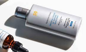Howard has carved out a formidable following as the foremost authority on all things economic. The Best Face Sunscreens For Everyday Wear
