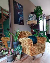 woonkamer interieur vintage velvet planten livingroom interior vintage eclectic colour colorful bedroom decor bedroom decor cozy home decor