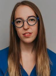 Michelle Robb's Instagram, Twitter & Facebook