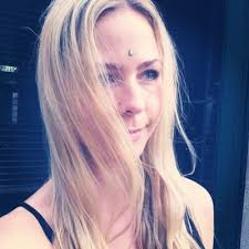 sara ackermann (@saraackermann)