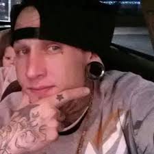 Roger Travis Obituary (1983