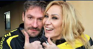 La herencia de Rocío Jurado, una "ruina" para Rosa Benito y su hijo  Fernando Mohedano