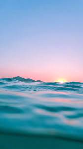 24 Wallpapers To Style Your New Gold Iphone Xs Preppy Wallpapers Preppy Wallpaper Ocean Wallpaper Nature Wallpaper