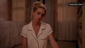 Brianne Howey Breasts, Underwear fragment in Ginny & Georgia - UPSKIRT.TV