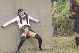 女性 立ちション エロ