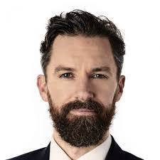 Karl Howe's Instagram, Twitter & Facebook