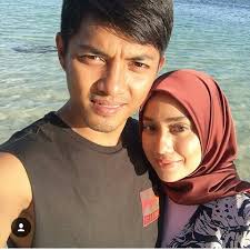 Mia ahmad is an actress, known for jibam (2017), jejak karmila (2017) and cinta 3 rasa (2016). Mia Ahmad On Twitter Sweet Nyerrrr Izhamtarmizi Miaahmad