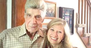 Richland woman turns family love story into a novel