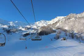 This is les monts d'olmes by club ados on vimeo, the home for high quality videos and the people who love them. Les Monts D Olmes Les Pyrenees