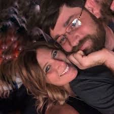 Kellie Moyer's Instagram, Twitter & Facebook