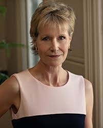 Barbara Bartee's Instagram, Twitter & Facebook