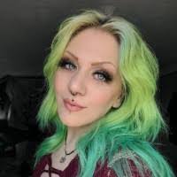 Becky Oswald's Instagram, Twitter & Facebook