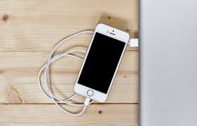 Watchos 8 erfordert ein iphone 6s oder neuer mit ios 15 oder neuer und eins der folgenden apple watch modelle: Akkuproblem Unter Ios 10 Plotzlicher Shutdown Des Iphones