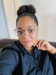 I love wearing shoes. But more than that, I love finding the right shoes  for the right moment.🔥