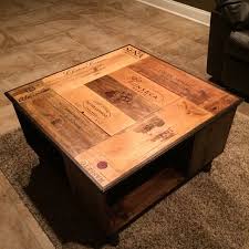 This time with four wine boxes fitted to form a square with a pallet top. Photo De L Acheteur Sc1005 Qui A Evalue Cet Article Avec L Etsy App For Iphone Wine Box Crafts Wine Box Table Wine Crate