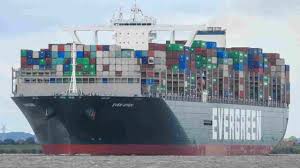 The suez canal has been blocked by a giant container ship after a gust of wind blew it off course, causing it to run aground. Bj88x Csdaw5cm