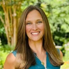 Mia Geiger's Instagram, Twitter & Facebook