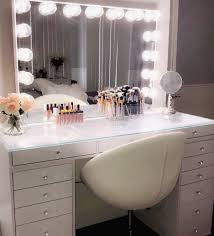 Mirrored vanity desk as narrow space saver, title: Vanity G O A L S Who Else Is In Love With This Gorggg Station Vanity Setup Pictured Slaystation Beauty Room Vanity Hollywood Vanity Mirror Beauty Room Decor