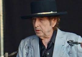 Bob Dylan cautiva sin margen para la nostalgia en el inicio de su gira por  España