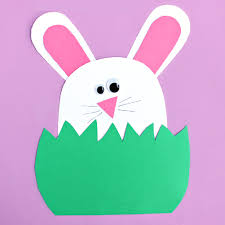 Arbre de #pâques #ornements colorés en pâte à sel activité manuelle maternelle. Bricolage De Paques 10 Idees Super Cute