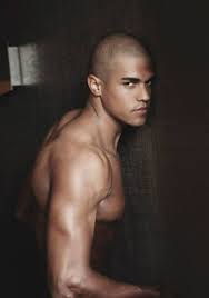 Mestre em gestão cultural, consultor em inovação, cultura e turismo e advogado. Carlos Nascimento Angola 2014