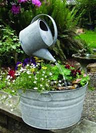 Gartenbrunnen Selber Bauen 17 Einfache Und Originelle Ideen Zur Inspiration Brunnen Garten Gartenbrunnen Diy Gartenbrunnen