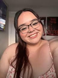 Randi Sheldon's Instagram, Twitter & Facebook