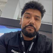 LeBron James reminds that Basketball is a team game and the entire blame  can not fall