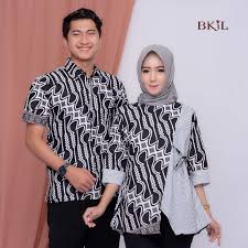 Model gamis batik kombinasi polos terbaru 2020. Bisa Pisah Cod Couple Sarimbit Kemeja Lengan Pendek Atasan Batik Wanita Kombinasi Garis Modern Terbaru Batik Pekalongan Murah Couple Kapel Kapelan Pasangan Polos Masa Kini Terbaru Modern Seragam Keluarga Batik Kantor Cowok