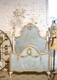 le lit baroque en 40 photos romantiques archzine fr maisons peintes chambre shabby chic lit francais