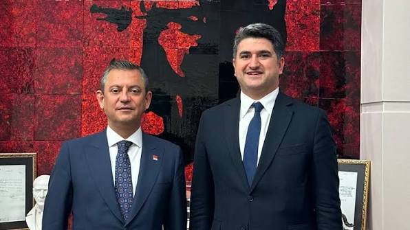 Özgür Özel'den Ataşehir tutuklamalarına tepki: "19 Mart Darbecileri"nin son  hedefi Onursal Adıgüzel ve yol arkadaşlarımız oldu!