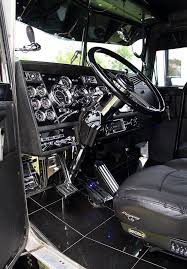 Http Www Tenfourmagazine Com Content Wp Content Gallery Jan2013cover Jancvrstry08 Jpg Kenworth Trucks Big Trucks Semi Trucks Interior