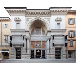 496 case in vendita a reggio emilia, prezzo medio di 1.579 €/m 2. Restauro Del Mercato Coperto Reggio Emilia Corvino Multari