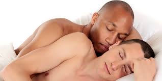 En couple gay mais sans sexe : quand lamour fait débander – La Voix du X